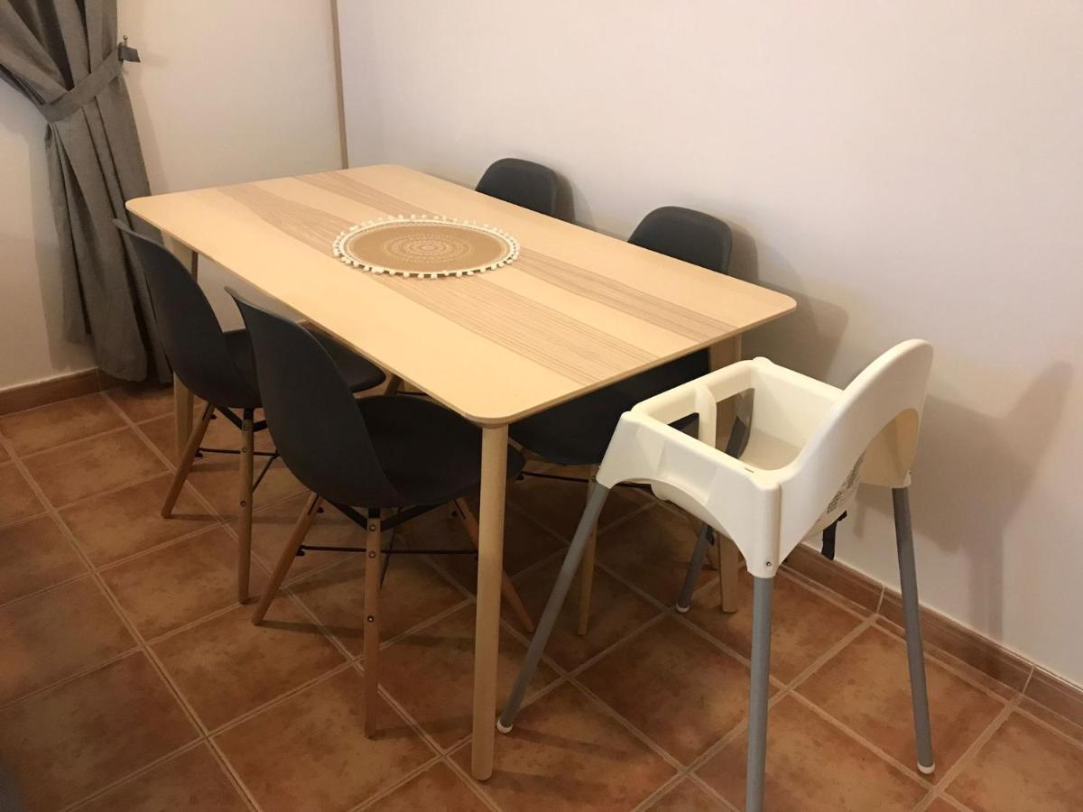 Apartamentos Erlueta กาลาตายุด ภายนอก รูปภาพ