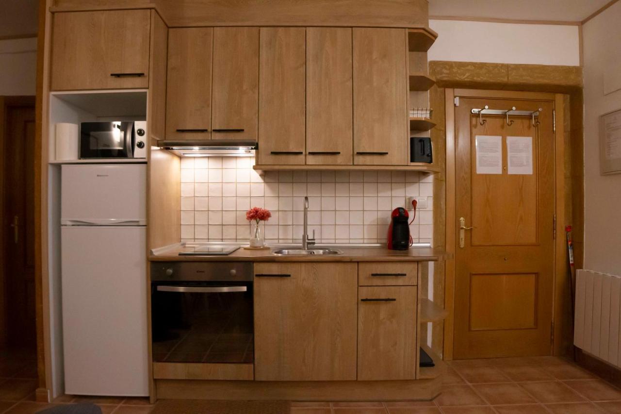 Apartamentos Erlueta กาลาตายุด ภายนอก รูปภาพ