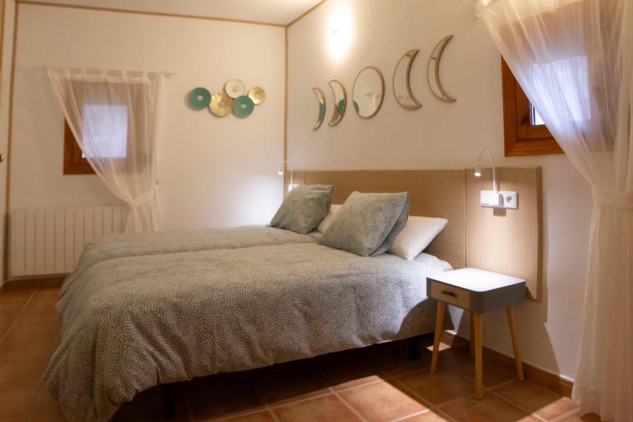 Apartamentos Erlueta กาลาตายุด ภายนอก รูปภาพ