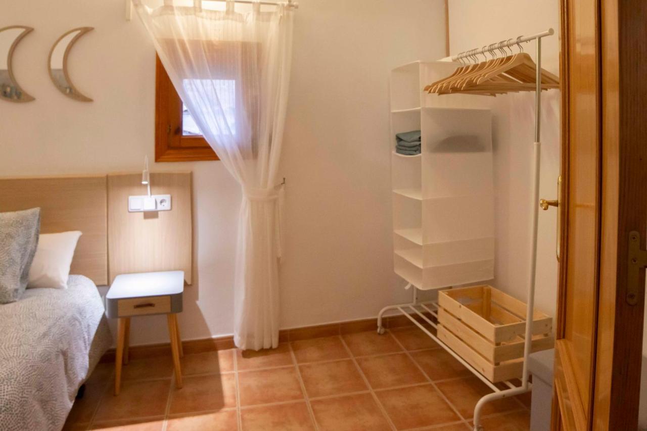 Apartamentos Erlueta กาลาตายุด ภายนอก รูปภาพ